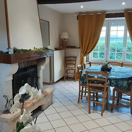Holiday home Proche De Bayeux, Pres Des Plages Du Debarquement, A La Campagne Crouay