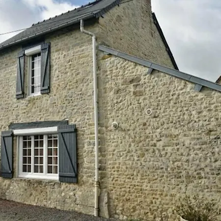 Proche De Bayeux, Pres Des Plages Du Debarquement, A La Campagne Holiday home *