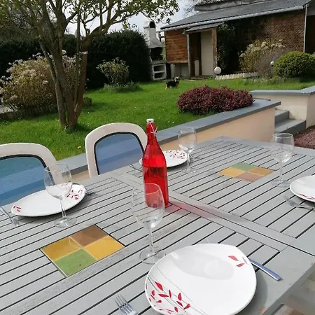 Holiday home Proche De Bayeux, Pres Des Plages Du Debarquement, A La Campagne Crouay